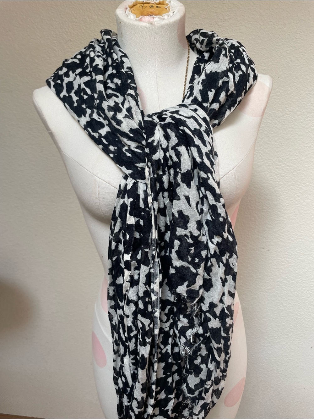 Jones New York Black and White Abstract Print Scarf